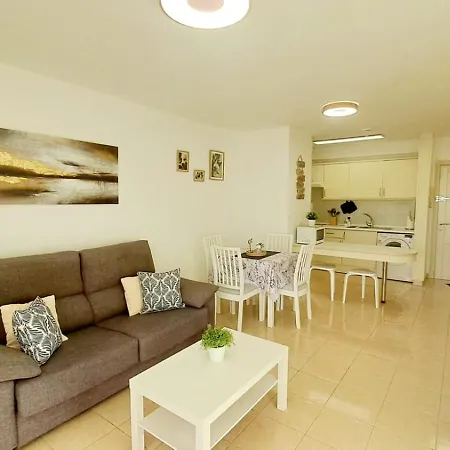 Olivia Playa La Arena * بويرتو دي سانتياغو